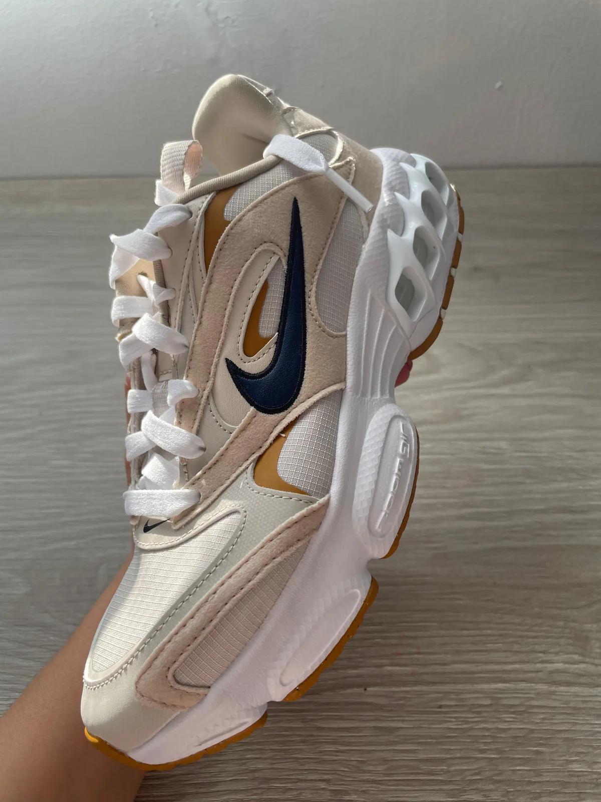 Tenis Nike Zoom Air Fire Marrón Para Mujer — vista 3